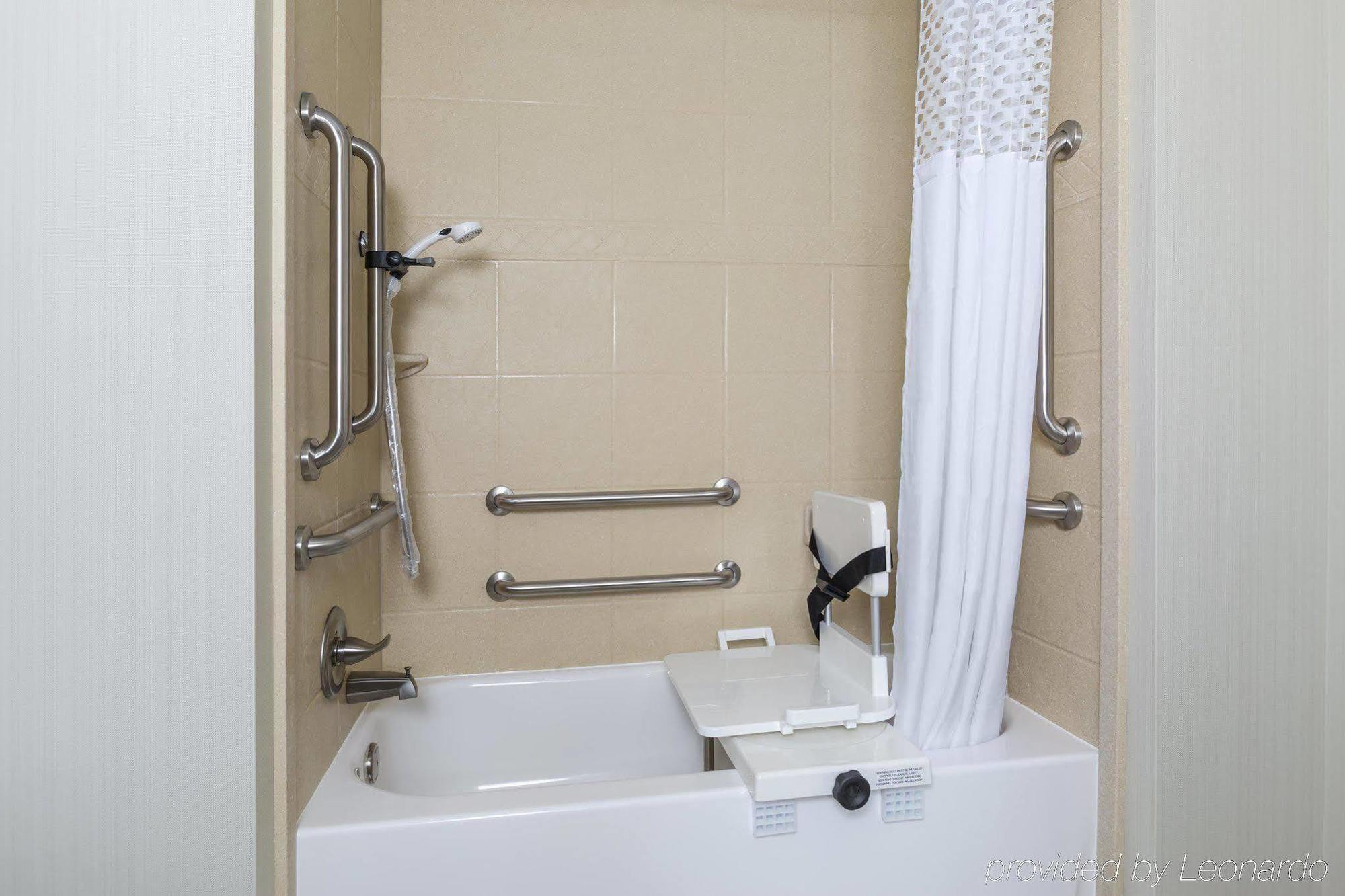 Hampton Inn & Suites Philadelphia Montgomeryville North Wales Екстер'єр фото
